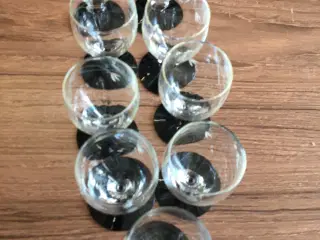 Taasinge portvinsglas Holmegaard sortfod