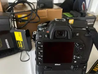 Nikon D7100 