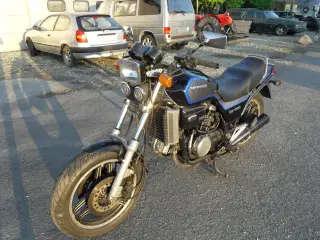 honda vf 750 s