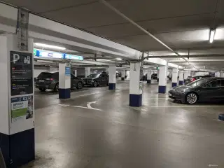 Parkering ved SAGA P-hus