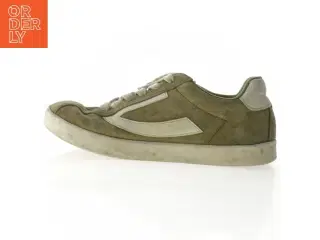 Brugte grønne sneakers fra Viking (str. 37)