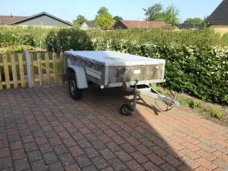 Trailer  variant