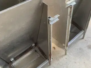 Foderautomat til kalve, 2 stk.