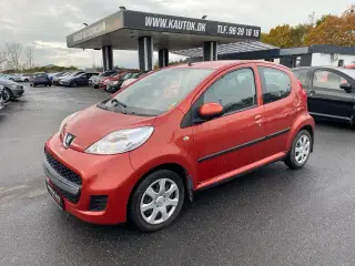 Peugeot 107 1,0 12V Urban 68HK 5d