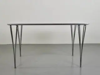 Fritz hansen/piet hein bord med hvid plade og stålkant