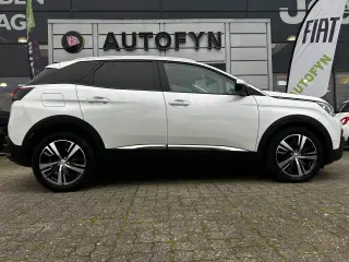 Peugeot 3008 1,2 e-THP 130 Allure EAT6