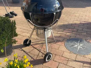 Weber 57 cm kuglegrill
