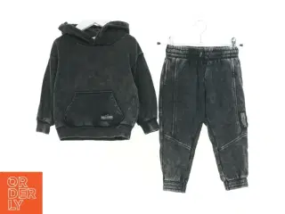 Sæt børnetøj (2 stk.) fra H&M (str. 92 cm)