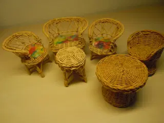 kurve møbler til dukker