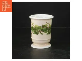 vase fra B&G (str. Ø. 8 cm. længde, 10 cm)