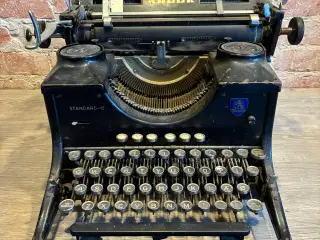 Antik skrivemaskine 