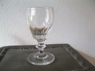 Tøndeglas Baril med facetslibninger 1800