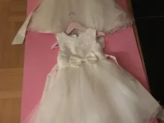 Brudepige kjoler