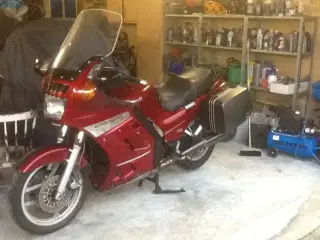Kawasaki GTR 1000 Veteran 