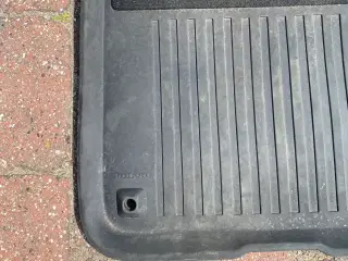 Vintermåtter og bagagerumsmåtte til Volvo v60