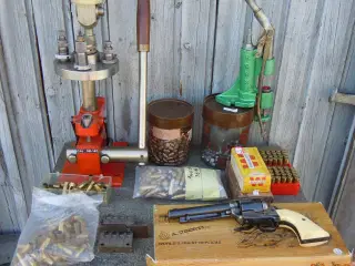 1873 Colt Uberti revolver med alt ladegrej og patr