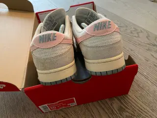 Nike dunk low EU44