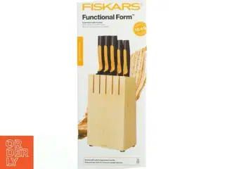 Knivsæt med knivblok fra Fiskars