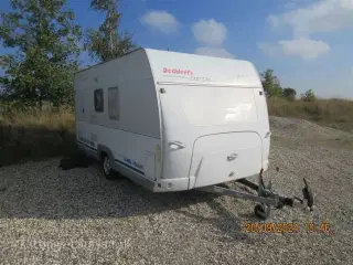 2001 - Dethleffs Camper 440 DB   Super rejsevogn. God vægt.