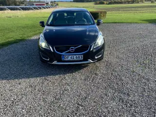 S60 MODEL 2011