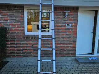 Teleskopstige 3,8 m i letvægtsaluminium