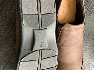 NEW FEET HERRESKO