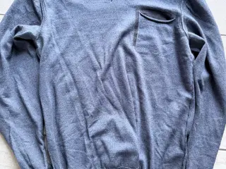 Hugo Boss sweater i str M