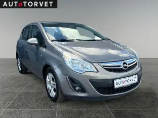 Opel Corsa 1,2 16V Cosmo