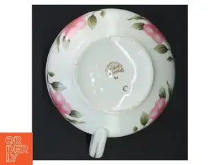 Stor kop med blomstermotiv (str. Ø15 cm x h8,5 cm)