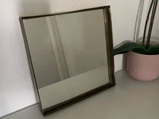 Vægspejl 
