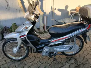 Suzuki Address 125 Motorcykel