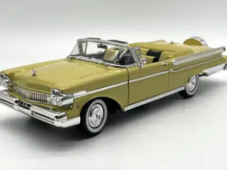 1957 Mercury Turnpike Cruiser - 1:18