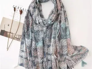 Multifarvet tørklæde med kvaster