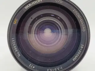⭐️- Objektiv: SOLIGOR C/D Zoom+MACRO 28-200MM 1:3.