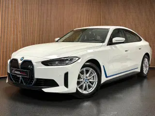 BMW i4  eDrive40