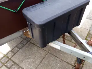 Værktøjskasse/ batterikasse til trailer