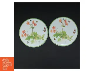 Porcelænsplatter med sommerfugle- og blomstermotiv (str. 2 styk. ø. 16 cm)