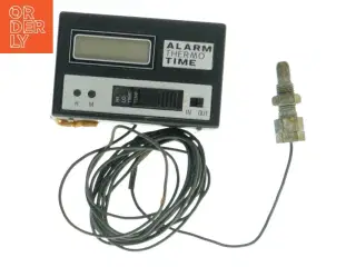 Digital termometer med alarm (str. 8x5,5 cm)