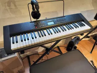 Keyboard med semivægtede tangenter 