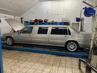 Volvo Limousine