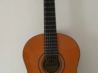 Klassisk Santana guitar med god lyd