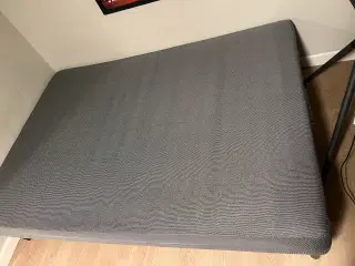 Boxmadras i fin stand