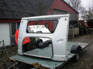   Dethleff Front