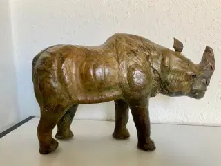 Næsehorn i læder til salg