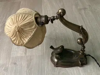 Gammel bordlampe / klaverlampe