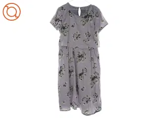 Kjole med blomsterprint fra Creamie (str. 164)
