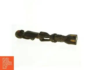Udskåret træfigur (str. 45. x 7 cm)