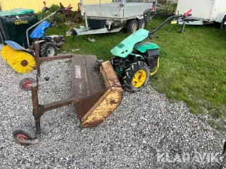 Redskabsbærer Ferrari MC 340 med stenrive