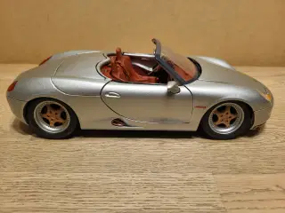 Modelbil. Porsche Boxster (1998) Skala 1/18.