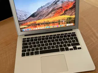 Macbook Air 13” fra 2017